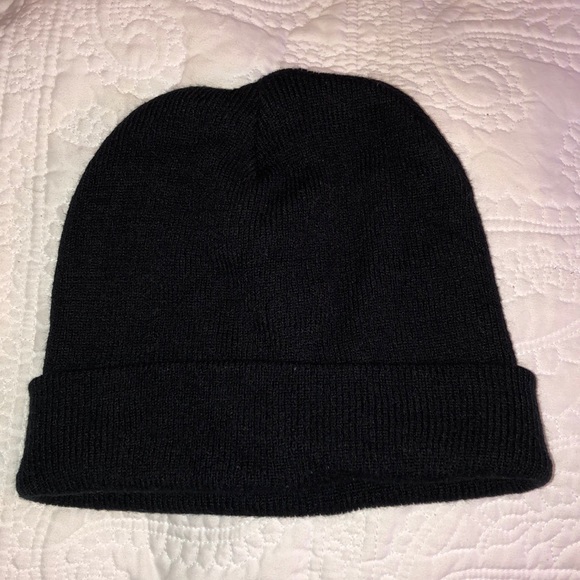 Adidas beanie 🌧 - Picture 2 of 5